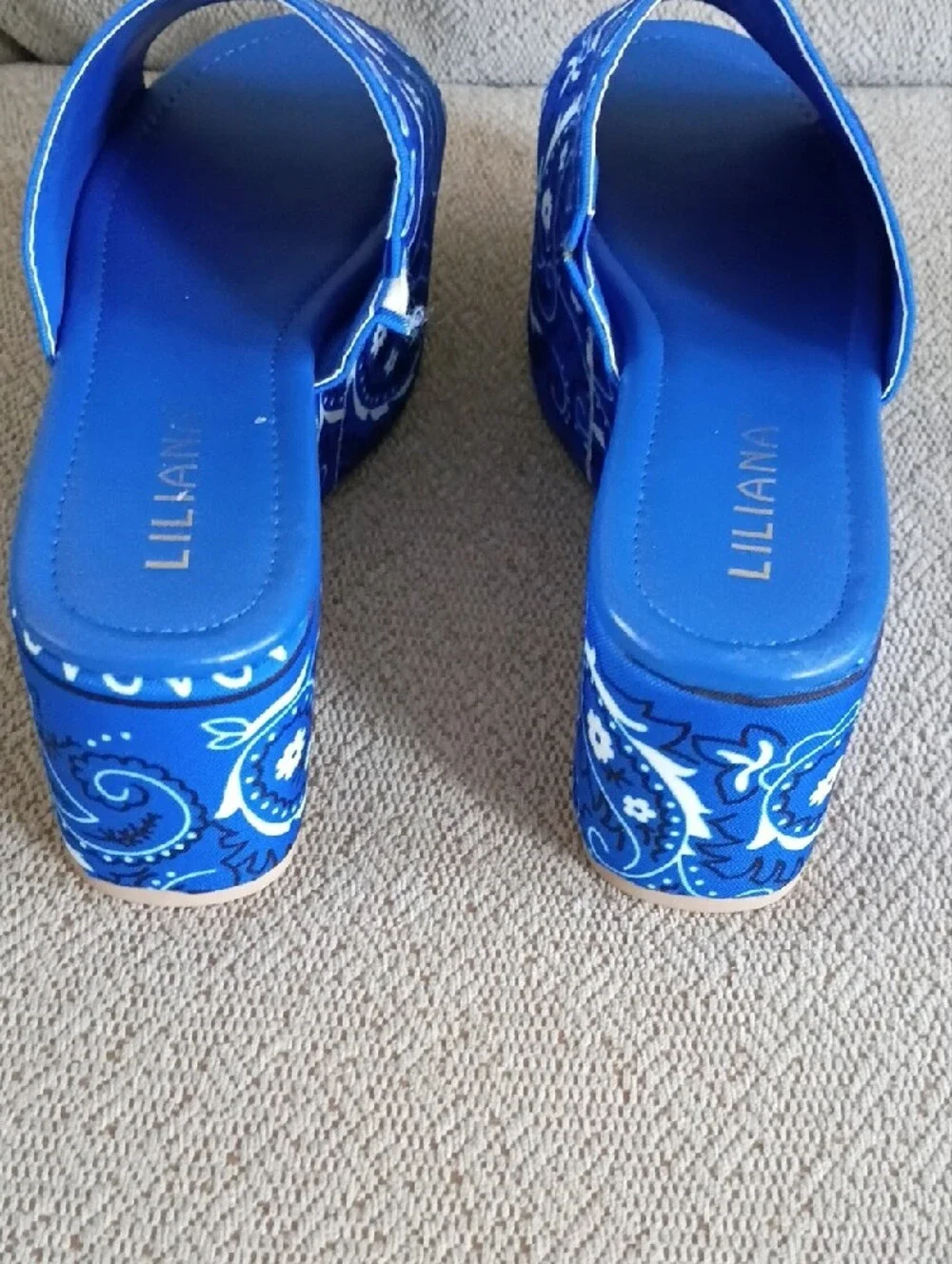 Liliana Blue Paisley Platform Slide Sandals